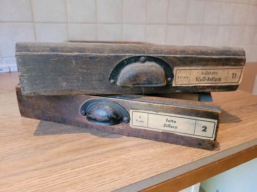 Zwei alte schubladen vintage - zwei,