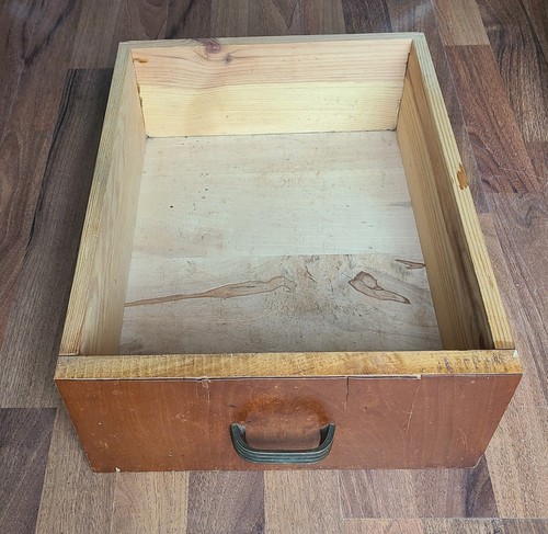 Alte schublade aus holz - aus,
